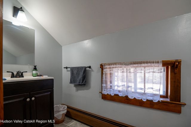 1365 U.S. 9, Stockport, NY 12534