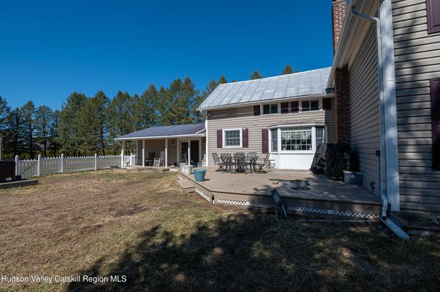 1365 U.S. 9, Stockport, NY 12534