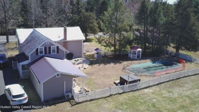 1365 U.S. 9, Stockport, NY 12534