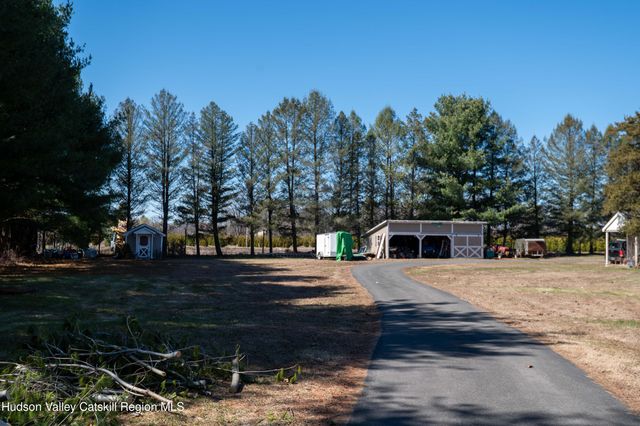 1365 U.S. 9, Stockport, NY 12534