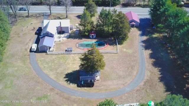 1365 U.S. 9, Stockport, NY 12534