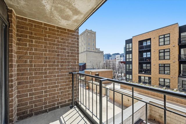 401 1st Street S 203, Minneapolis, MN 55401