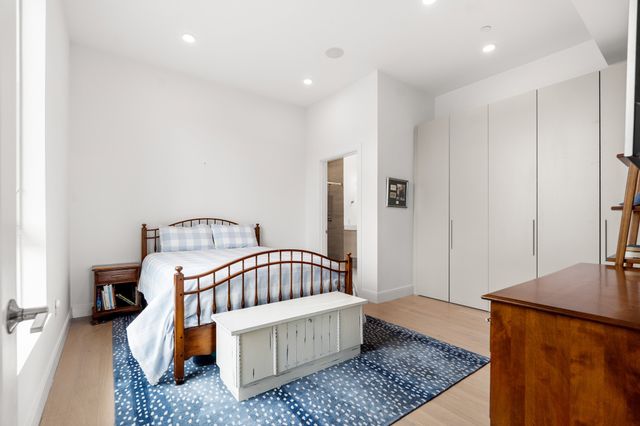 20 West Fifth 5I, Boston, MA 02127