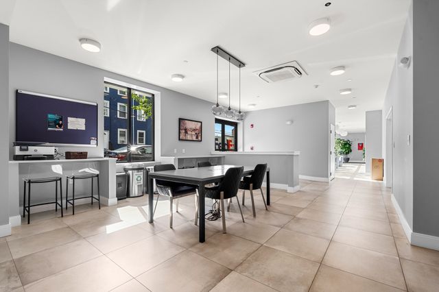 20 West Fifth 5I, Boston, MA 02127