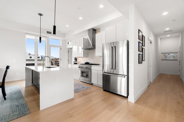 20 West Fifth 5I, Boston, MA 02127
