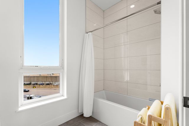 20 West Fifth 5I, Boston, MA 02127
