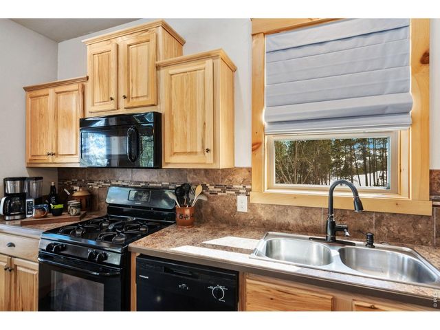348 La Escena Dr, Bellvue, CO 80512