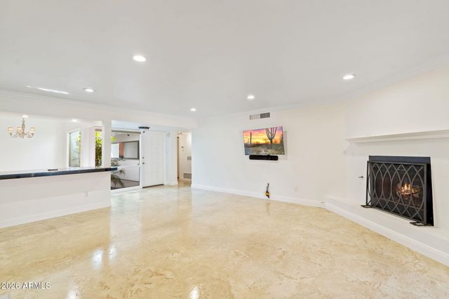 2614 E OSBORN Road, Phoenix, AZ 85016