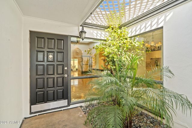 2614 E OSBORN Road, Phoenix, AZ 85016