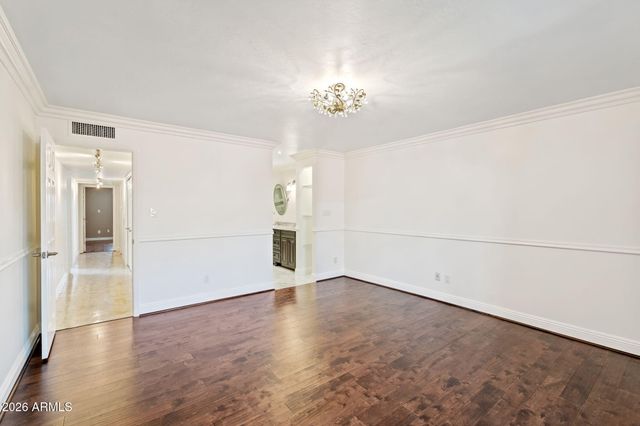 2614 E OSBORN Road, Phoenix, AZ 85016