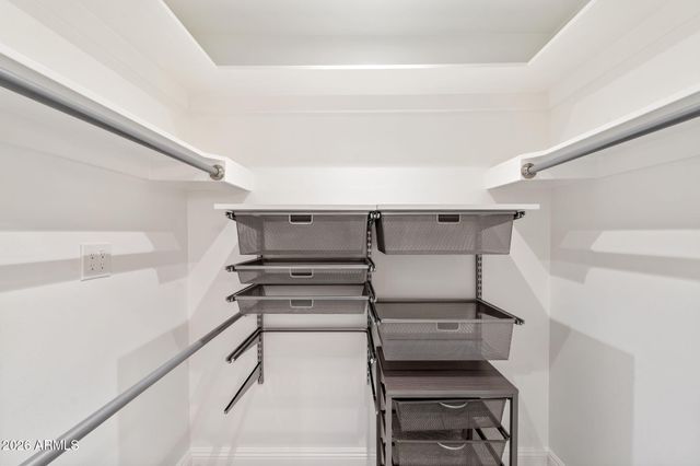 2614 E OSBORN Road, Phoenix, AZ 85016