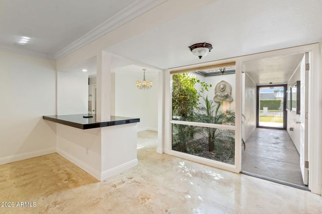 2614 E OSBORN Road, Phoenix, AZ 85016