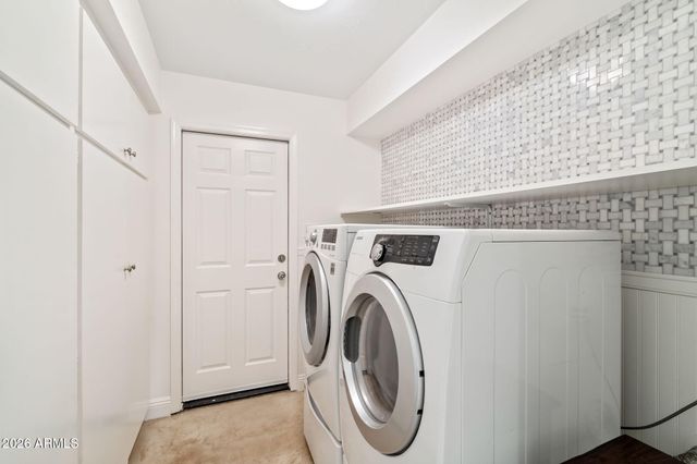 2614 E OSBORN Road, Phoenix, AZ 85016