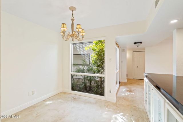 2614 E OSBORN Road, Phoenix, AZ 85016