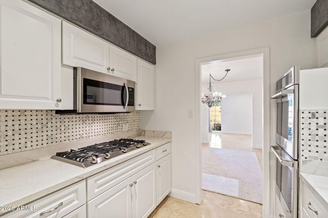 2614 E OSBORN Road, Phoenix, AZ 85016