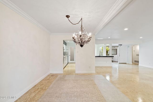 2614 E OSBORN Road, Phoenix, AZ 85016