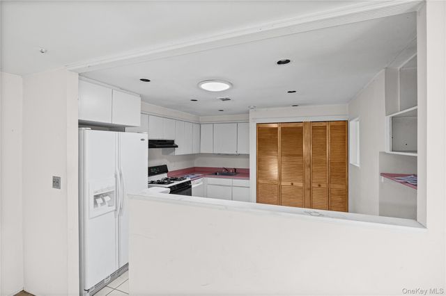 269 Brettonwoods Drive 269, Coram, NY 11727