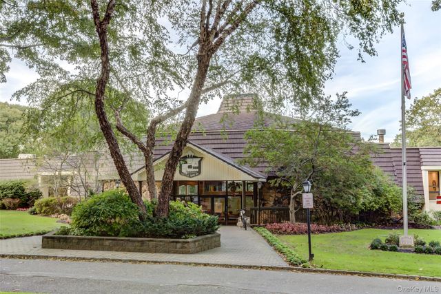 269 Brettonwoods Drive 269, Coram, NY 11727