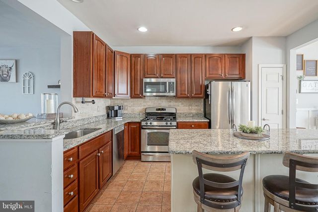 208 IRONWOOD DR, Woodbury, NJ 08096