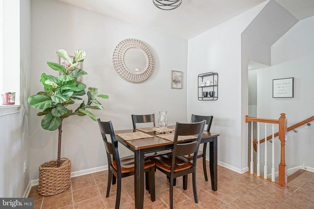 208 IRONWOOD DR, Woodbury, NJ 08096