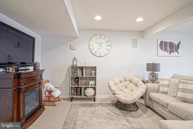 208 IRONWOOD DR, Woodbury, NJ 08096