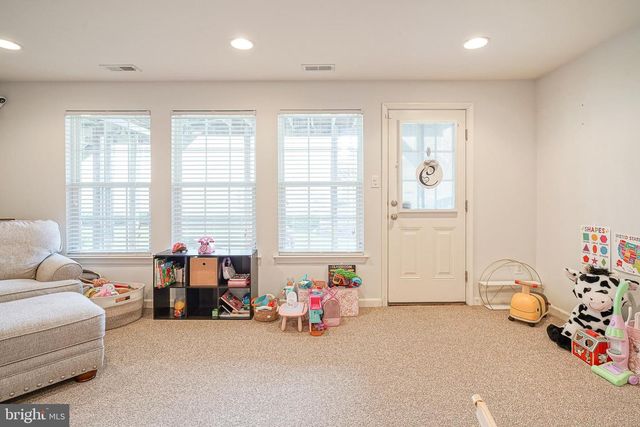 208 IRONWOOD DR, Woodbury, NJ 08096