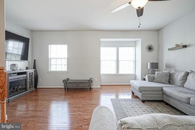 208 IRONWOOD DR, Woodbury, NJ 08096