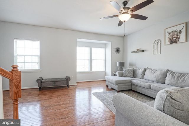 208 IRONWOOD DR, Woodbury, NJ 08096