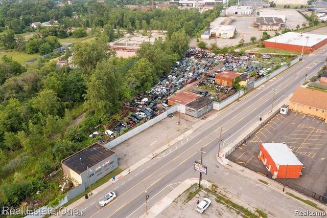 2550 E Mcnichols Road, Detroit, MI 48212