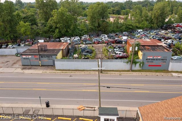2550 E Mcnichols Road, Detroit, MI 48212