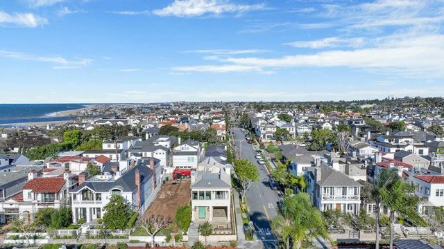243 Poppy Avenue, Corona Del Mar, CA 92625