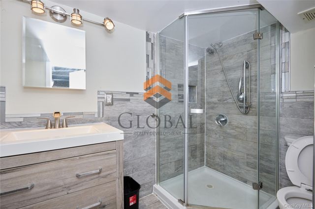 680 Union Avenue, Bronx, NY 10455