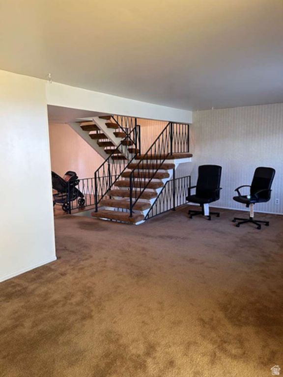 Image 11 of property listing at 4033 S 875 E #16, Ogden, UT 84403