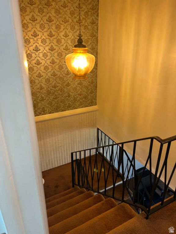 Image 12 of property listing at 4033 S 875 E #16, Ogden, UT 84403