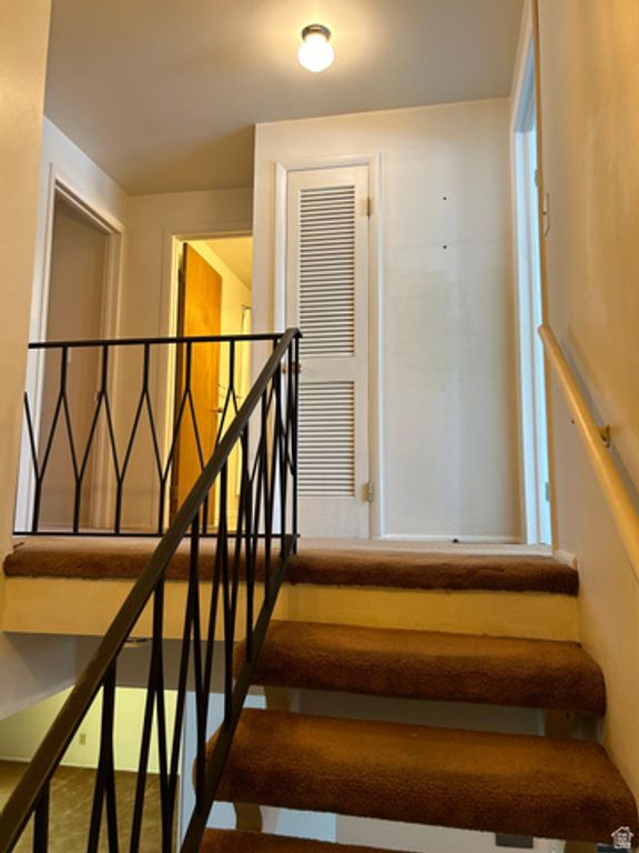 Image 29 of property listing at 4033 S 875 E #16, Ogden, UT 84403