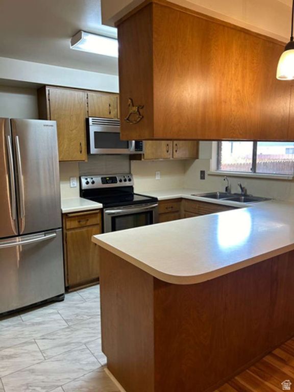 Image 9 of property listing at 4033 S 875 E #16, Ogden, UT 84403