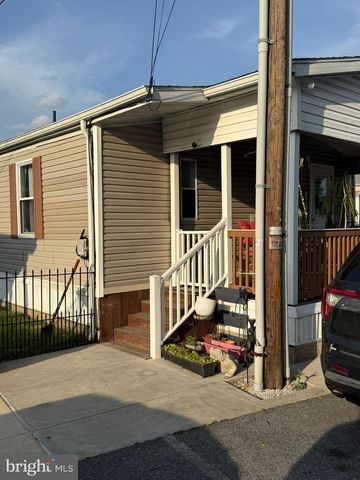 5 CONESTOGA MNR, Leola, PA 17540