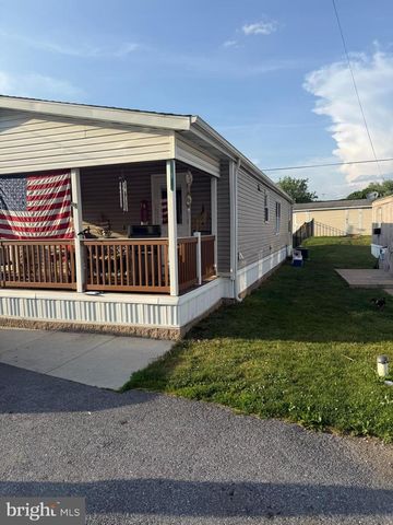 5 CONESTOGA MNR, Leola, PA 17540