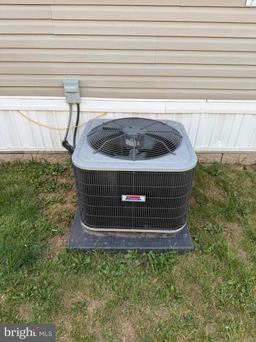 5 CONESTOGA MNR, Leola, PA 17540