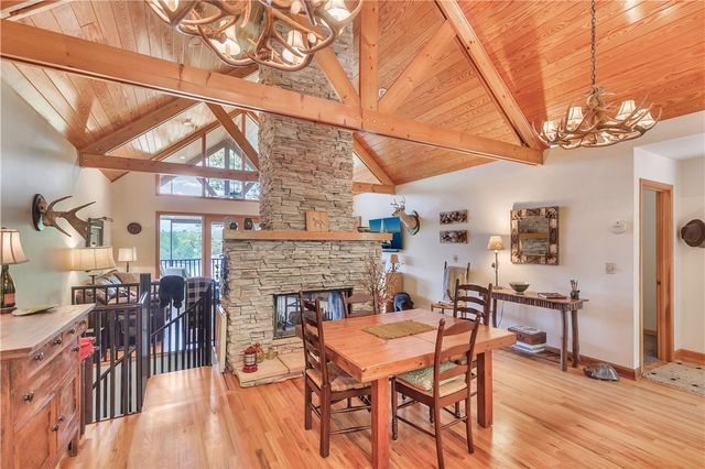 209 Highlands Way, Tamassee, SC 29686
