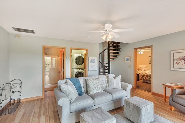 209 Highlands Way, Tamassee, SC 29686