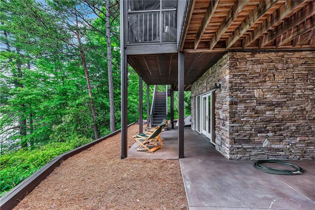 209 Highlands Way, Tamassee, SC 29686
