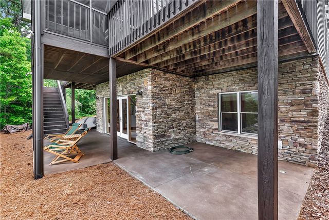 209 Highlands Way, Tamassee, SC 29686