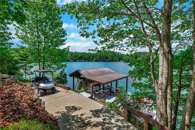 209 Highlands Way, Tamassee, SC 29686
