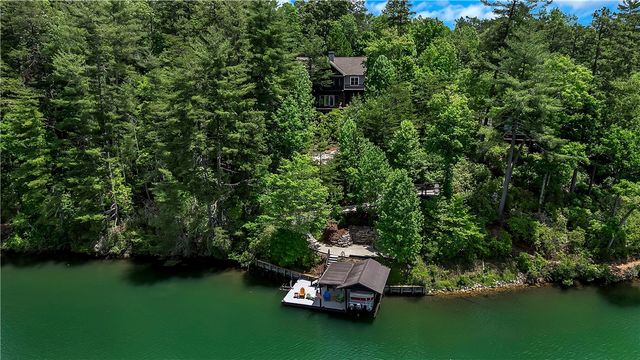 209 Highlands Way, Tamassee, SC 29686