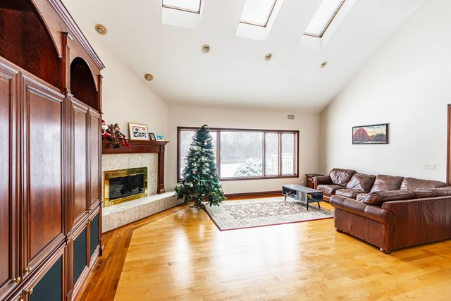 5135 BRIDLEWOOD Court, Long Grove, IL 60047