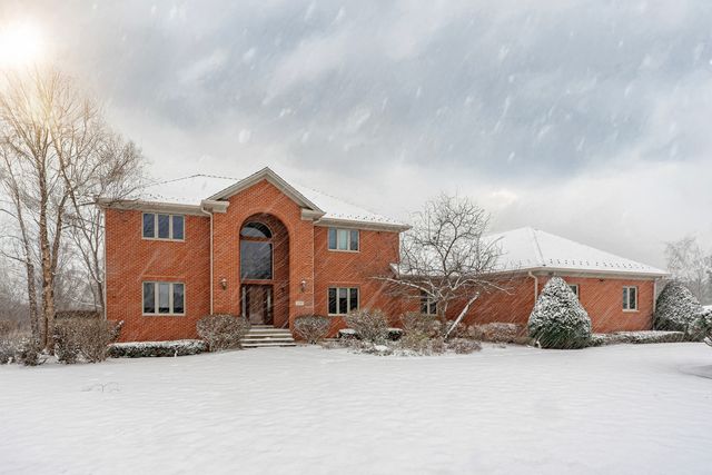 5135 BRIDLEWOOD Court, Long Grove, IL 60047