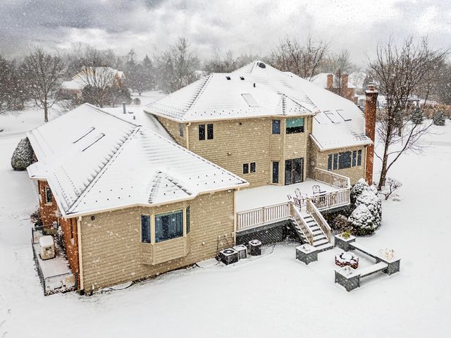 5135 BRIDLEWOOD Court, Long Grove, IL 60047