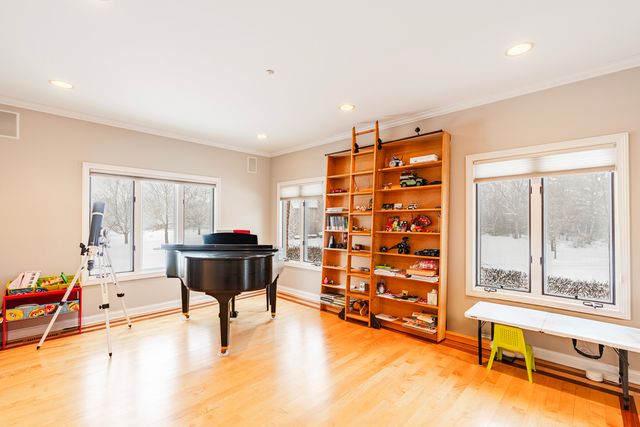 5135 BRIDLEWOOD Court, Long Grove, IL 60047