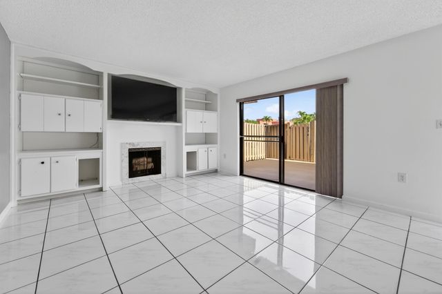 3310 Meridian Way S A, Palm Beach Gardens, FL 33410